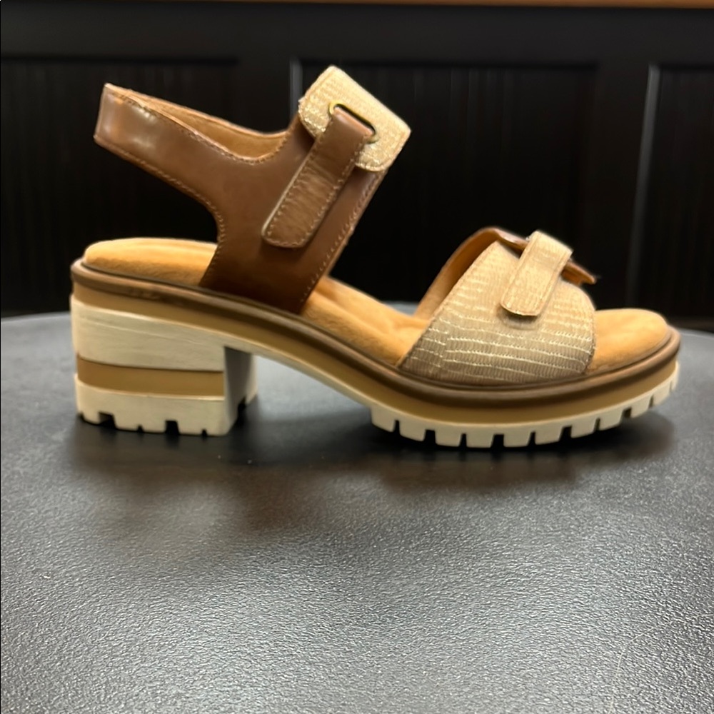 Elegant Brown and Cream Sandals